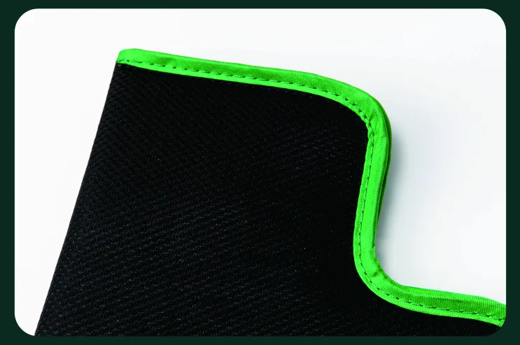 806C hand massager glove fabric and trim detail